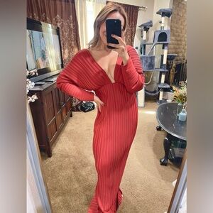Song Of Style | Rust Bat Wing V-Neck Pleated Midi Dress Size: Small